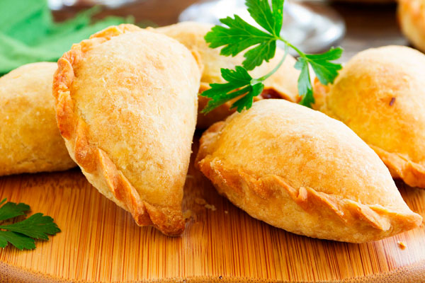 Touring the elegant neighborhoods of Recoleta and Palermo, Buenos Aires