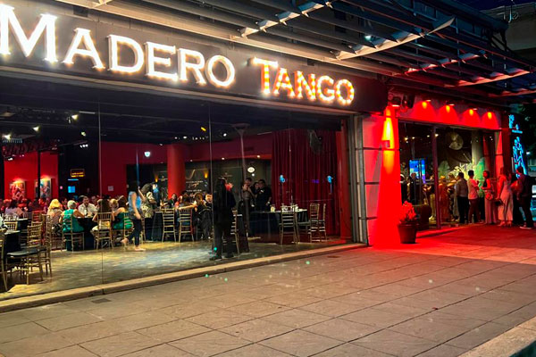 Espectáculo de tango en Madero Tango, Buenos Aires