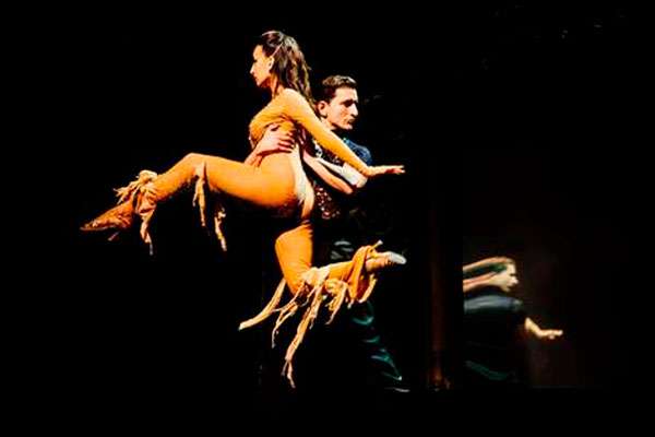 Passion and dance at Tango Porteño, Buenos Aires