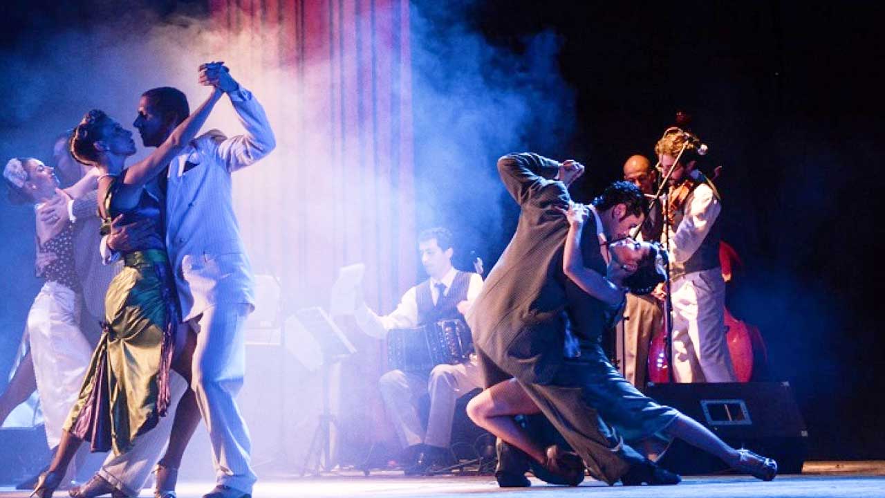 7 Vive una noche inolvidable con nuestro Tour Tango Madero en Buenos Aires