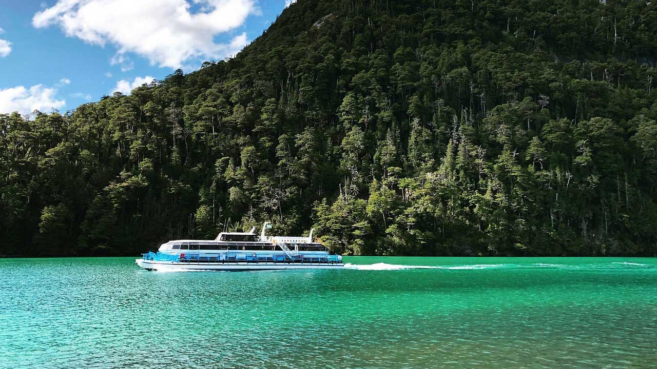 6 Discover Bariloche in 5 days: Adventures on Cerro Tronador, navigation to Puerto Blest, and the Seven Lakes